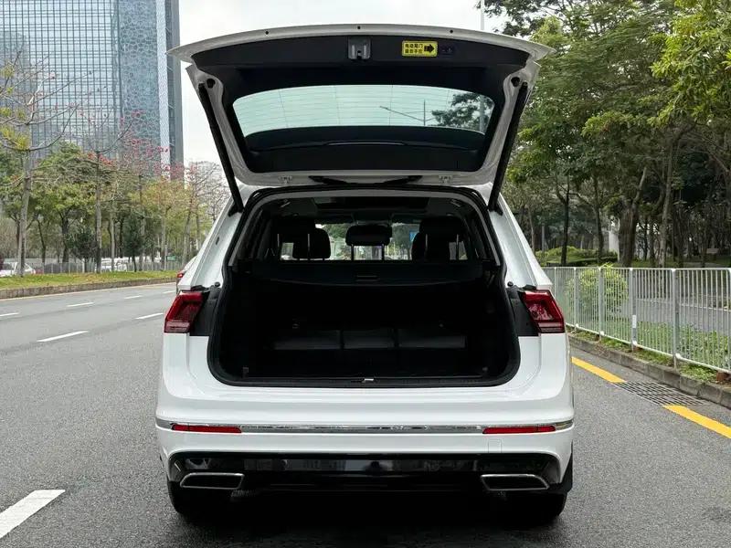 Tiguan L PHEV 2021 1.4T Plug-in Hybrid Flagship Edition — миниатюра 9