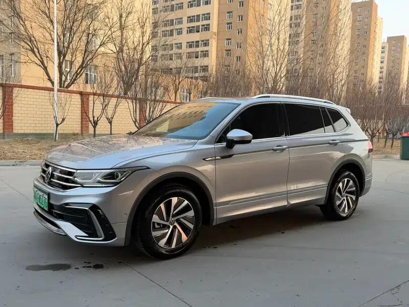 Tiguan L PHEV 2022 430PHEV Plug-in Hybrid Flagship Edition — миниатюра 1