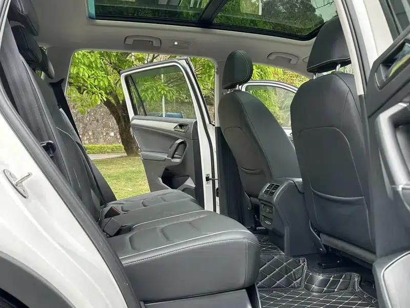 Tiguan L PHEV 2020 430PHEV Plug-in Hybrid Flagship Edition — миниатюра 17