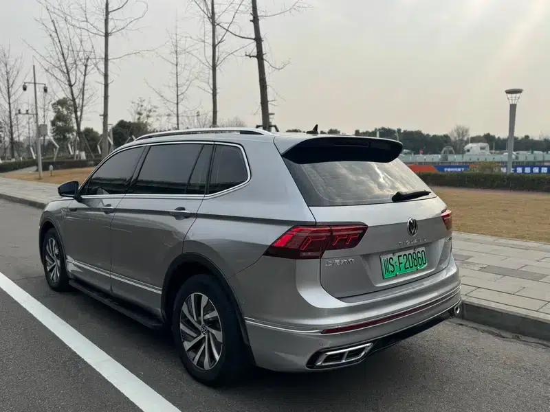 Tiguan L PHEV 2022 430PHEV Plug-in Hybrid Premium Edition — миниатюра 5
