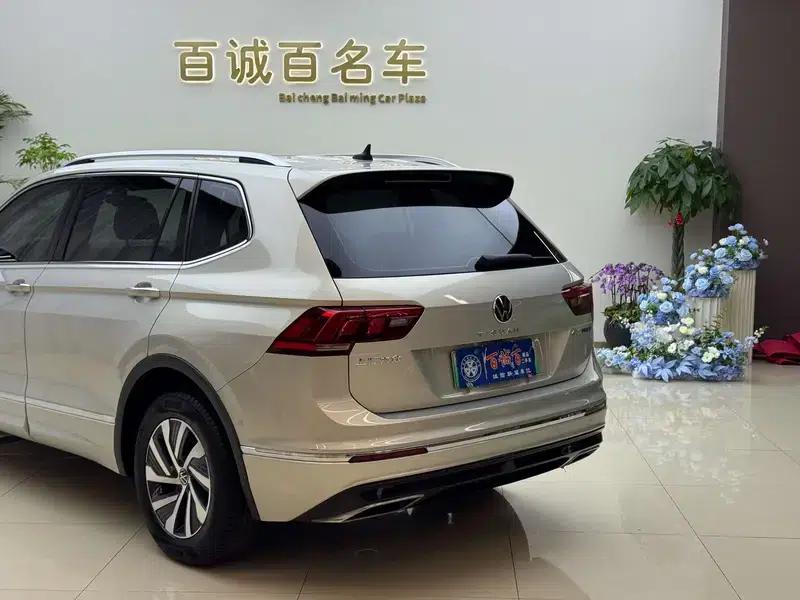 Tiguan L PHEV 2021 1.4T Plug-in Hybrid Premium Edition — миниатюра 6