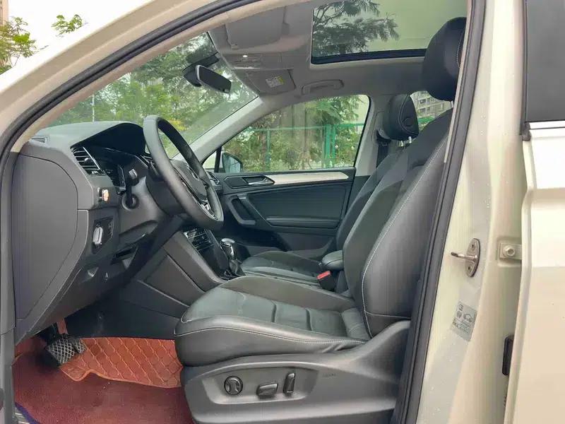 Tiguan L PHEV 2021 1.4T Plug-in Hybrid Premium Edition — миниатюра 8