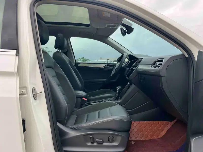 Tiguan L PHEV 2021 1.4T Plug-in Hybrid Premium Edition — миниатюра 9