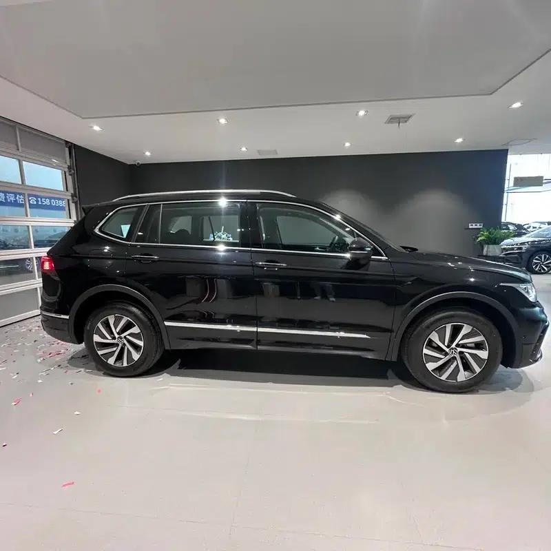 Tiguan L PHEV 2023 430PHEV Plug-in Hybrid Premium Edition — миниатюра 7
