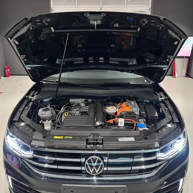 Tiguan L PHEV 2023 430PHEV Plug-in Hybrid Premium Edition — миниатюра 8