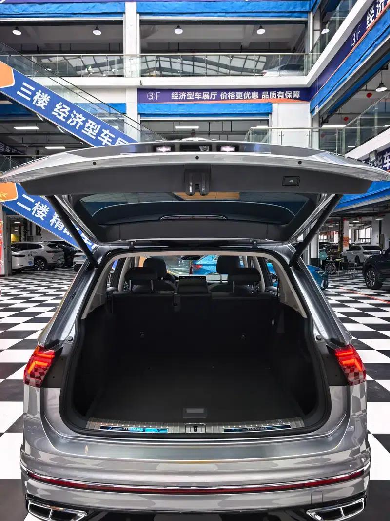 Tiguan L PHEV 2022 430PHEV Plug-in Hybrid Flagship Edition — миниатюра 20