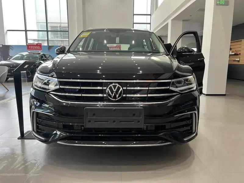 Tiguan L PHEV 2023 430PHEV Plug-in Hybrid Premium Edition — миниатюра 2