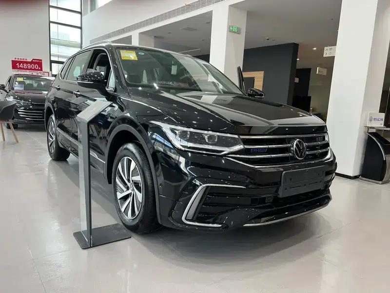 Tiguan L PHEV 2023 430PHEV Plug-in Hybrid Premium Edition — миниатюра 3