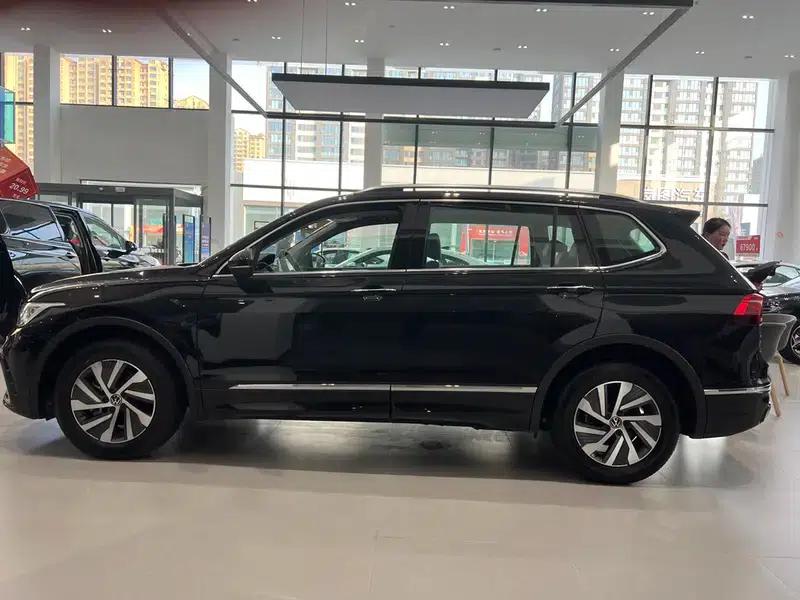 Tiguan L PHEV 2023 430PHEV Plug-in Hybrid Premium Edition — миниатюра 4