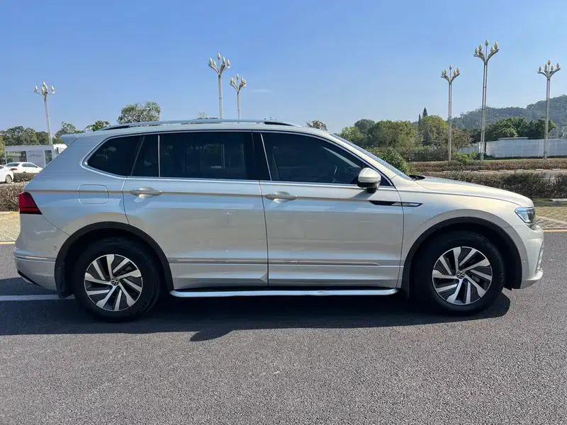 Tiguan L PHEV 2020 430PHEV Plug-in Hybrid Flagship Edition — миниатюра 6