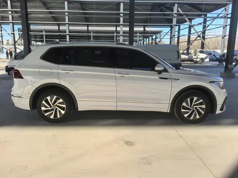 Tiguan L PHEV 2022 430PHEV Plug-in Hybrid Flagship Edition — миниатюра 7