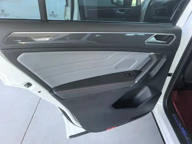 Tiguan L PHEV 2022 430PHEV Plug-in Hybrid Flagship Edition — миниатюра 9