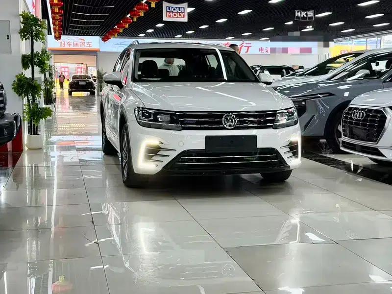Tiguan L PHEV 2020 430PHEV Plug-in Hybrid Premium Edition — миниатюра 3