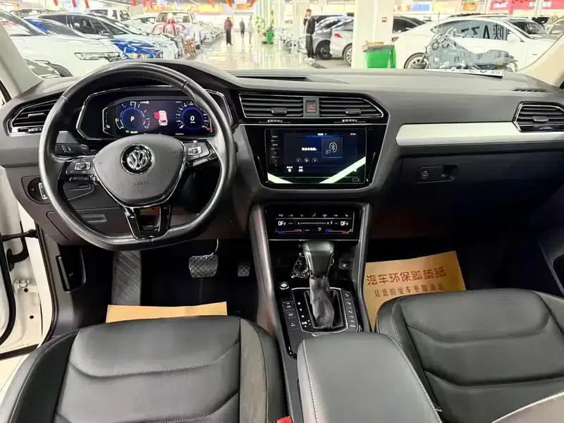 Tiguan L PHEV 2020 430PHEV Plug-in Hybrid Premium Edition — миниатюра 7