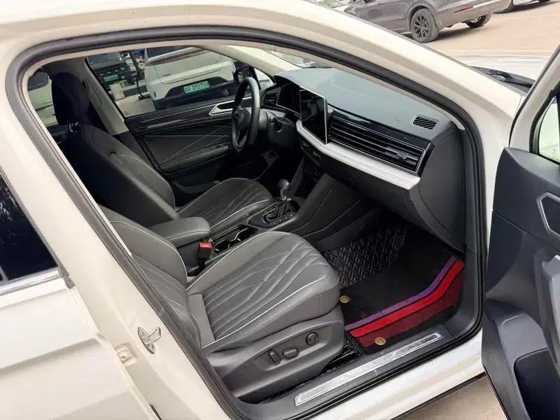 Tiguan L PHEV 2022 430PHEV Plug-in Hybrid Premium Edition — миниатюра 7
