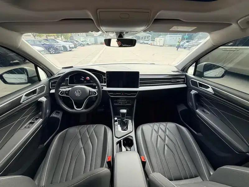 Tiguan L PHEV 2022 430PHEV Plug-in Hybrid Premium Edition — миниатюра 8