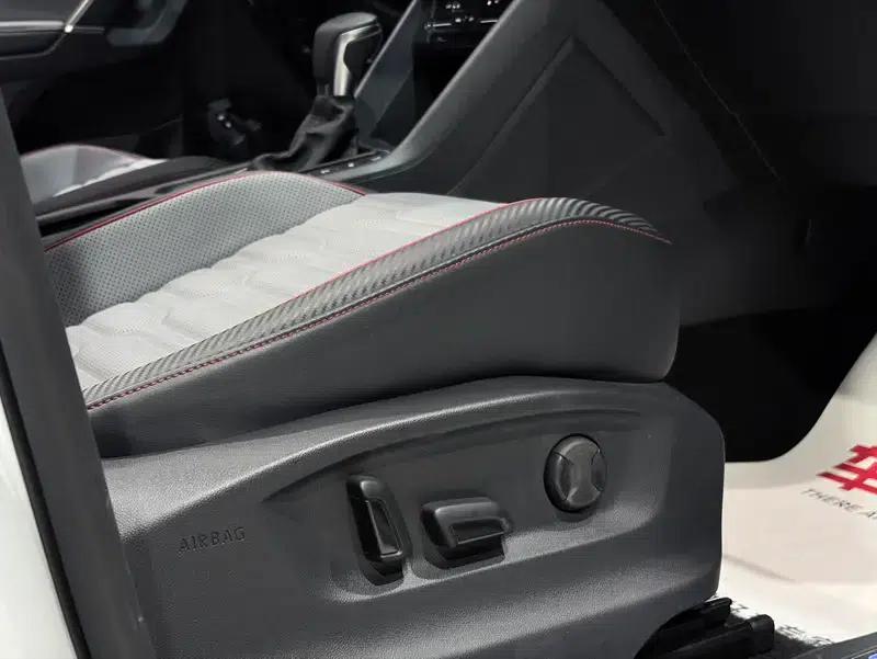 Tiguan L PHEV 2023 430PHEV Plug-in Hybrid Flagship Edition — миниатюра 12