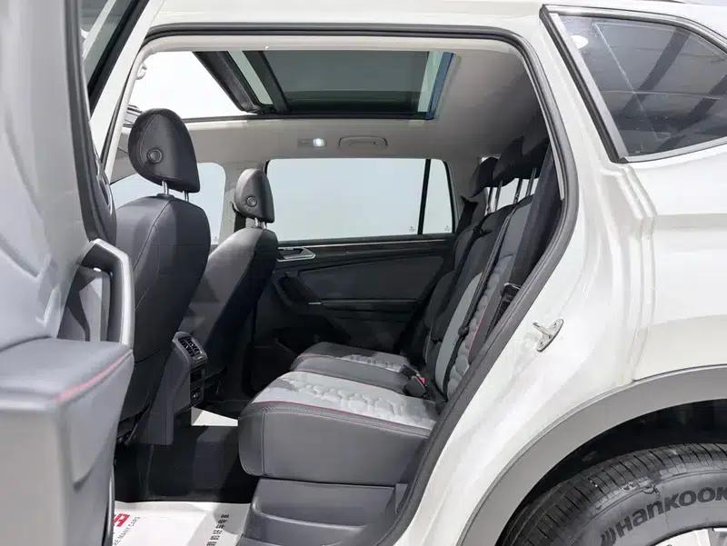 Tiguan L PHEV 2023 430PHEV Plug-in Hybrid Flagship Edition — миниатюра 23