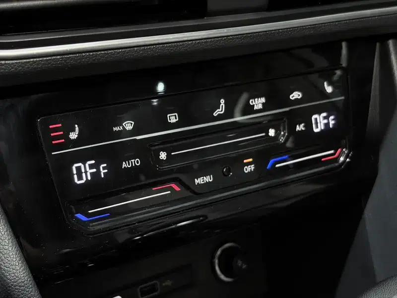 Tiguan L PHEV 2023 430PHEV Plug-in Hybrid Flagship Edition — миниатюра 8