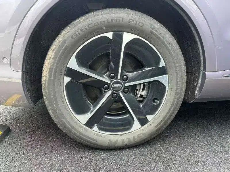 Shangjie H5 2025 Pure Electric Max Long Range Edition — миниатюра 9