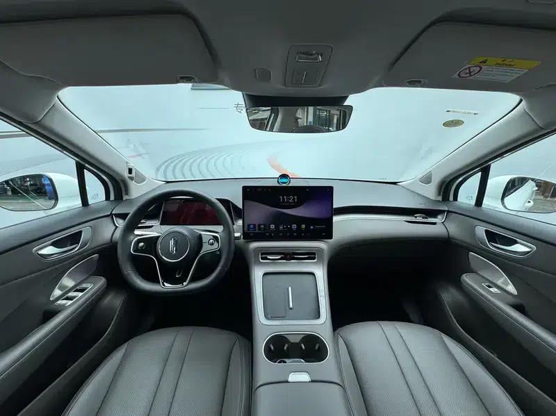 Shangjie H5 2025 Pure Electric Max Long Range Edition — миниатюра 9