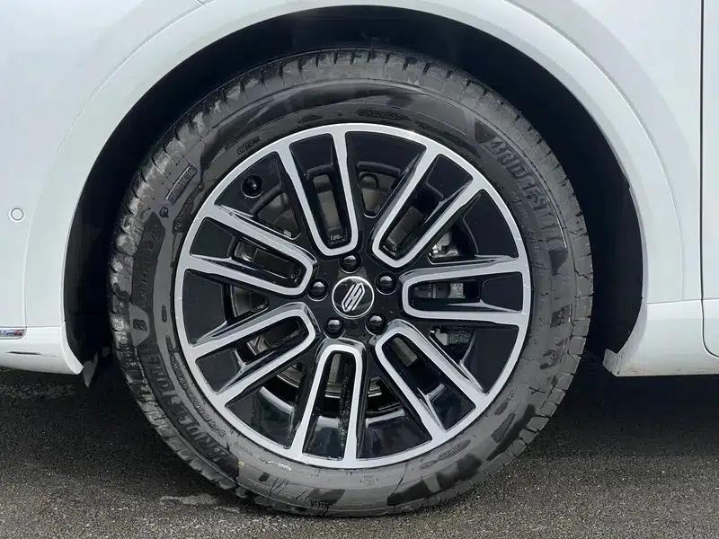 Shangjie H5 2025 Pure Electric Max Long Range Edition — миниатюра 7