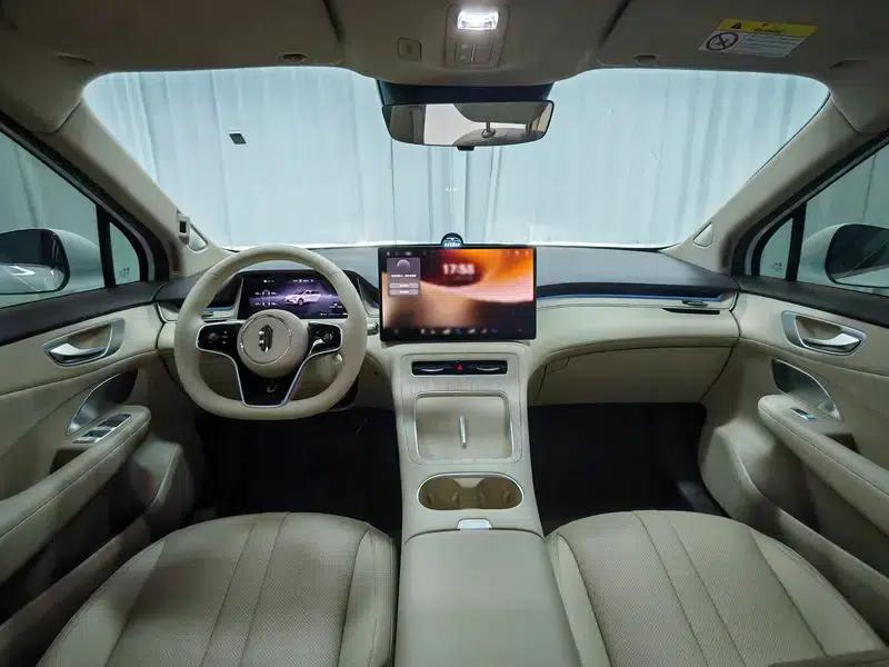 Shangjie H5 2025 Pure Electric Max Long Range Edition — миниатюра 14