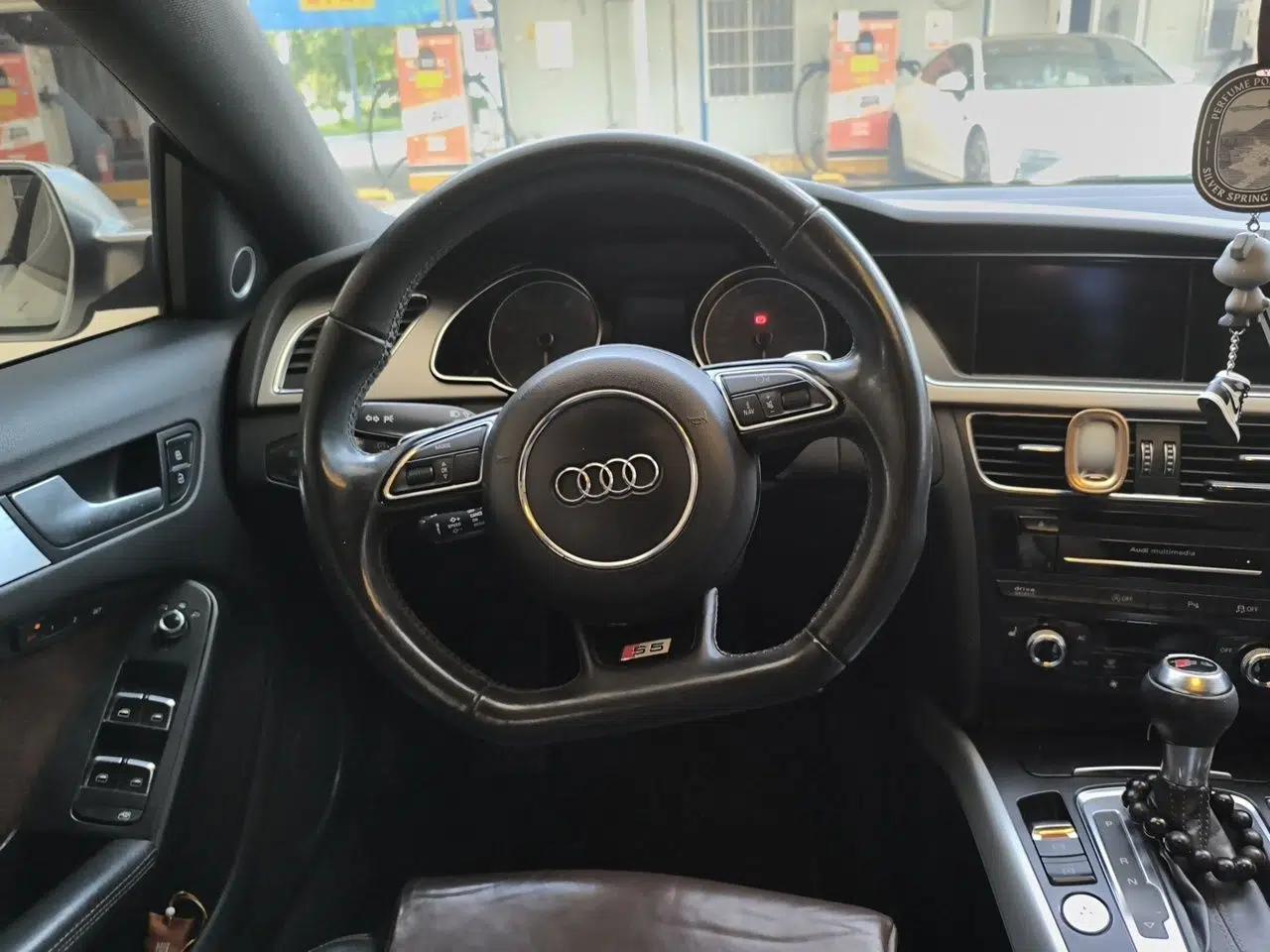 Audi S5 2012 S5 3.0T Sportback — миниатюра 10
