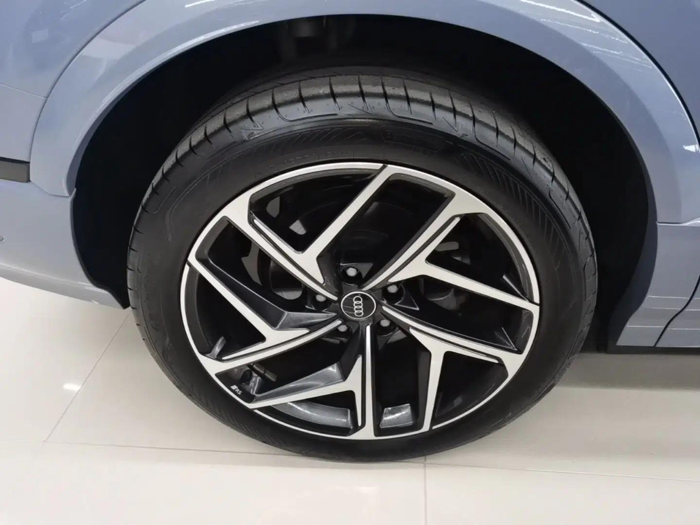Audi Q6L e-tron 2026 First Launch Navigation Edition — миниатюра 11