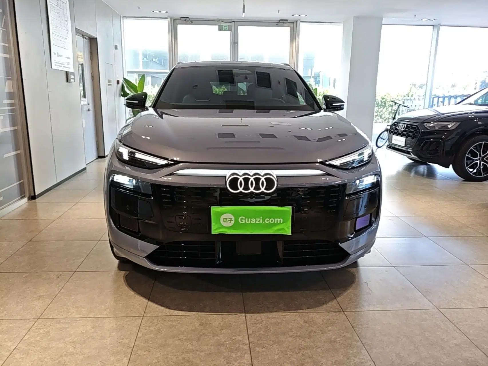 Audi Q6L e-tron 2026 First Launch Navigation Edition — миниатюра 2