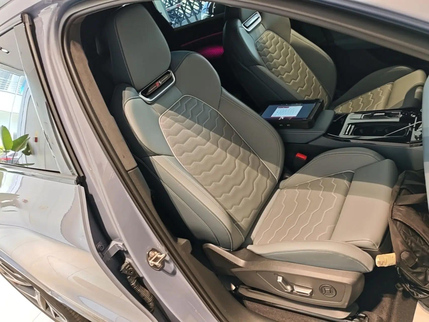 Audi Q6L e-tron 2026 First Launch Navigation Edition — миниатюра 19