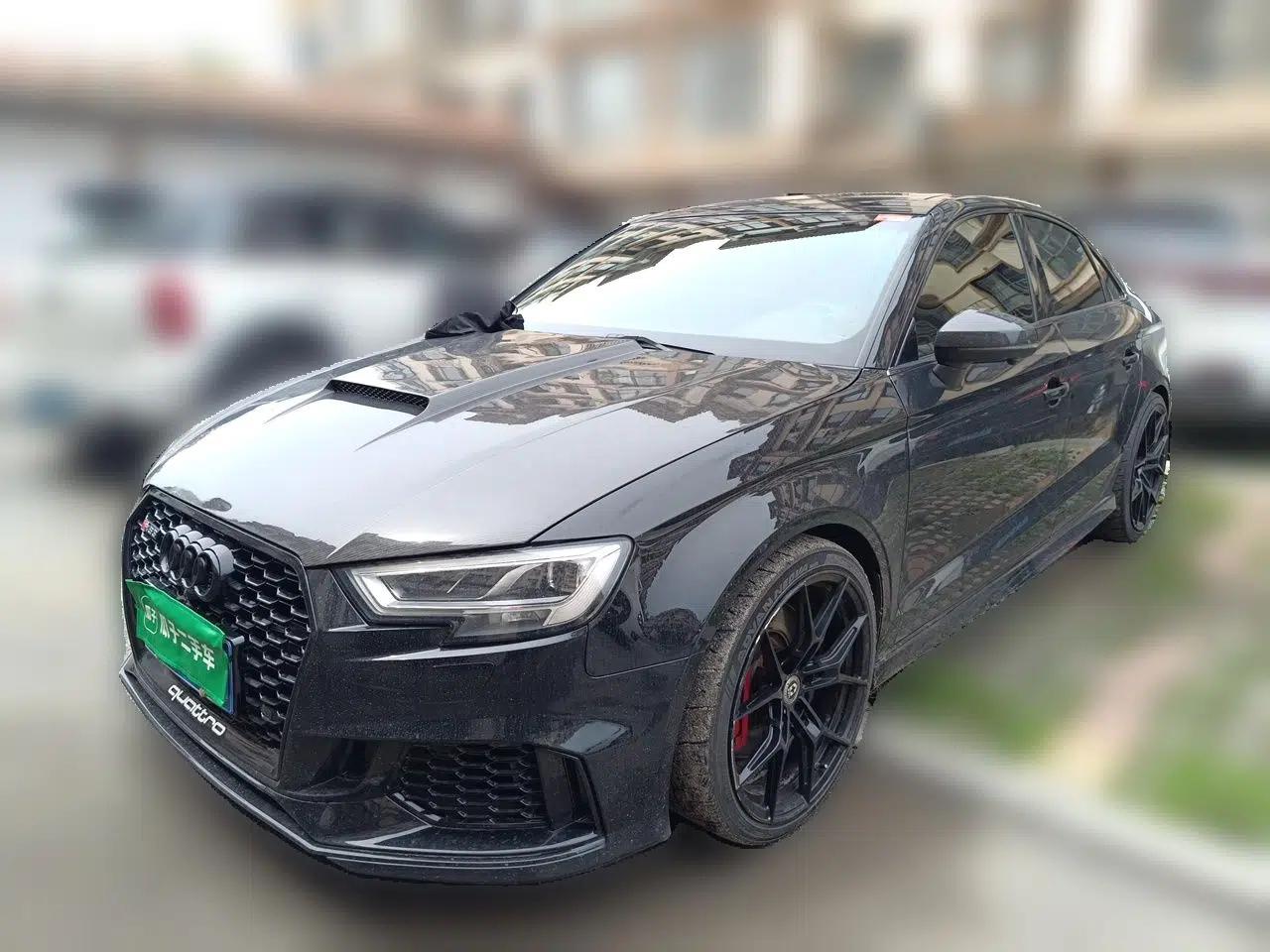 Audi S3 2017 Year Restyled S3 2.0T Limousine — миниатюра 1