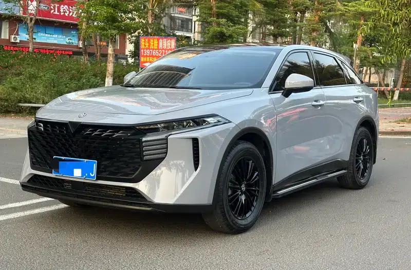 Venucia V2022 260T Idol Edition — миниатюра 1