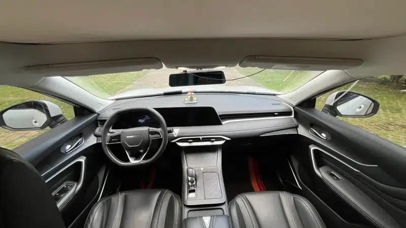 Venucia V2022 260T Dark Horse Edition - Idol — миниатюра 16