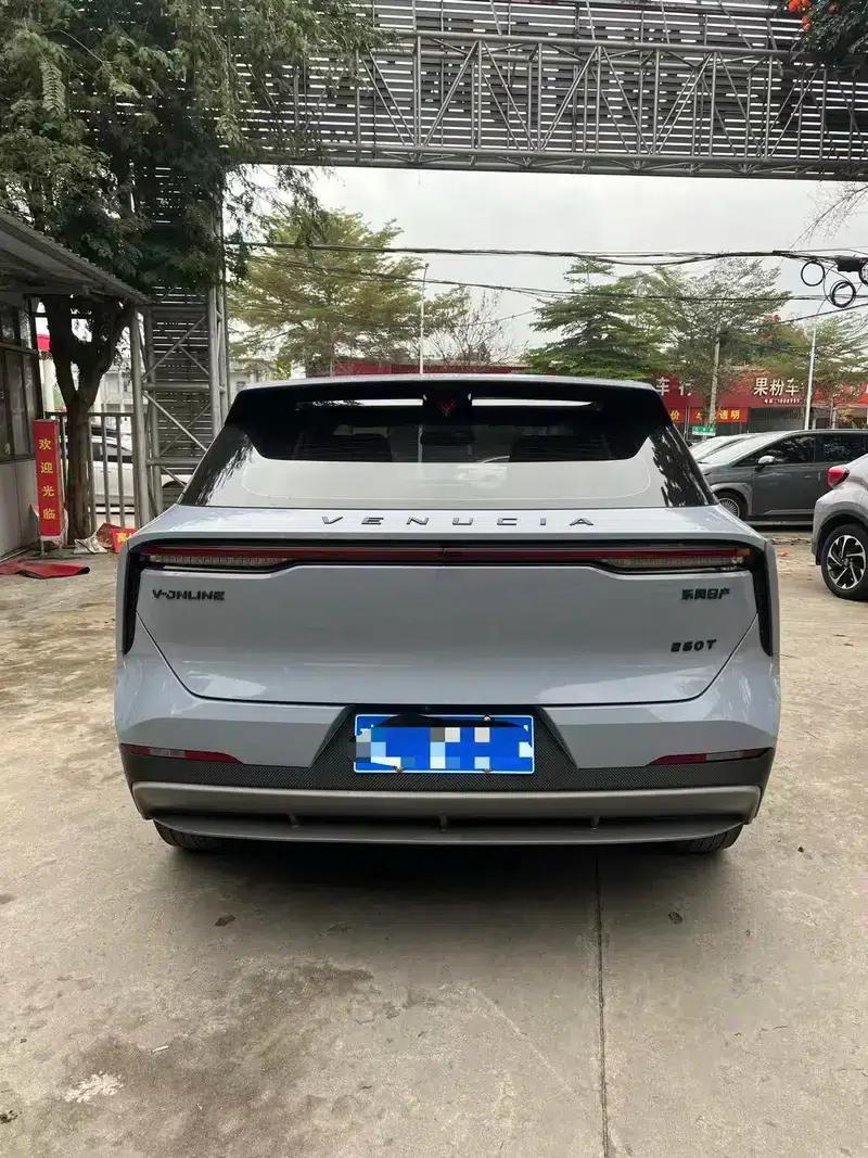 Venucia V2022 260T Dark Horse Edition - Idol — миниатюра 5
