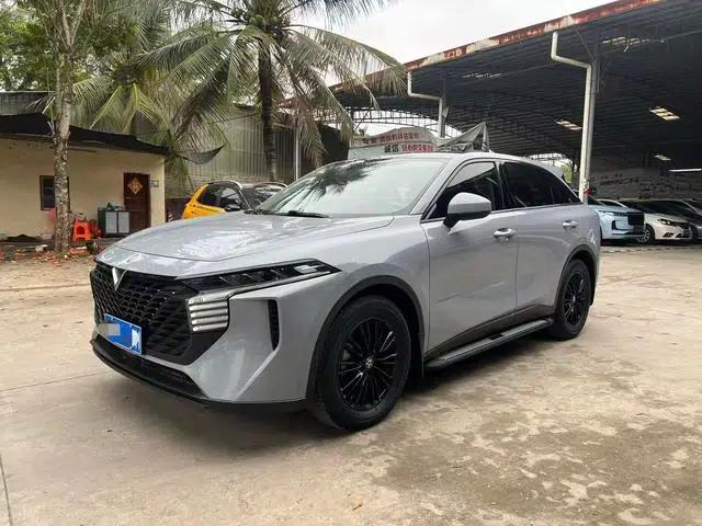 Venucia V2022 260T Dark Horse Edition - Idol
