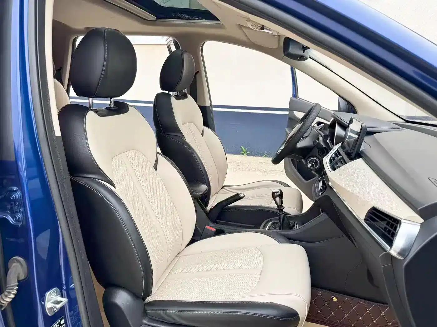 Baojun 360 2018 1.5L Manual Deluxe Edition (National V Emission Standard) — миниатюра 13