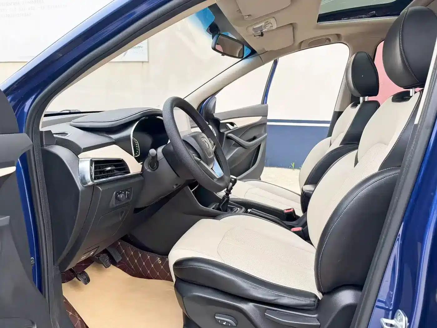 Baojun 360 2018 1.5L Manual Deluxe Edition (National V Emission Standard) — миниатюра 7
