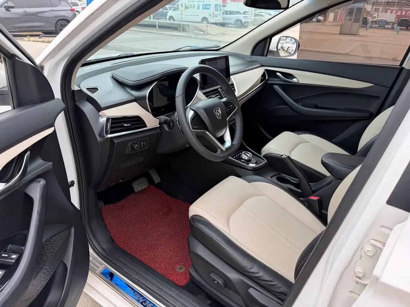 Baojun 360 2018 1.5L Automatic Deluxe Edition (National V Emission Standard) — миниатюра 6