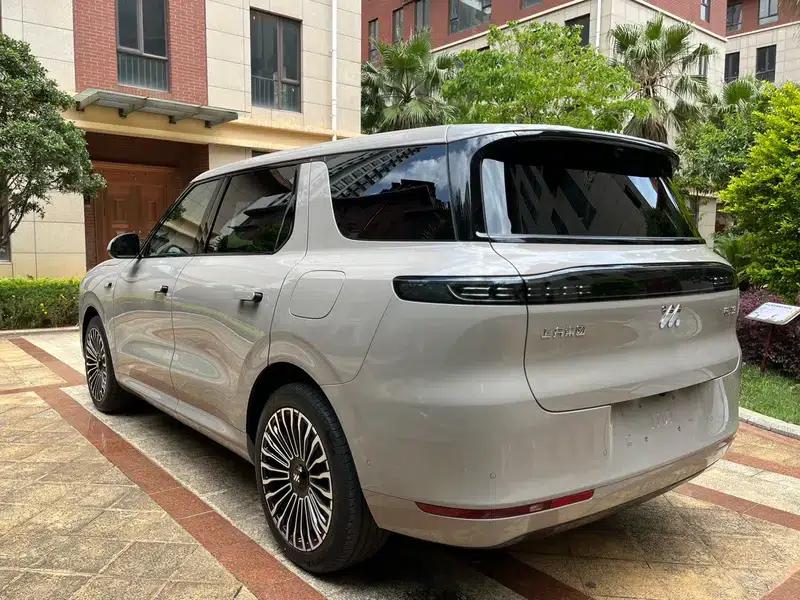 Smart LS8 2026 Model 52 Max+ Luxury Six-Seater — миниатюра 5