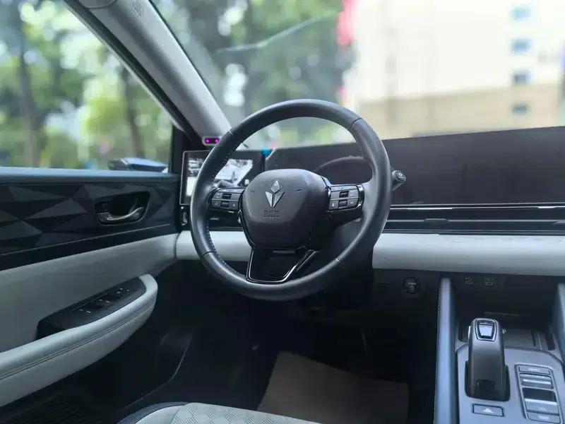 Lingxi L 2024 Ready Player One Edition — миниатюра 13