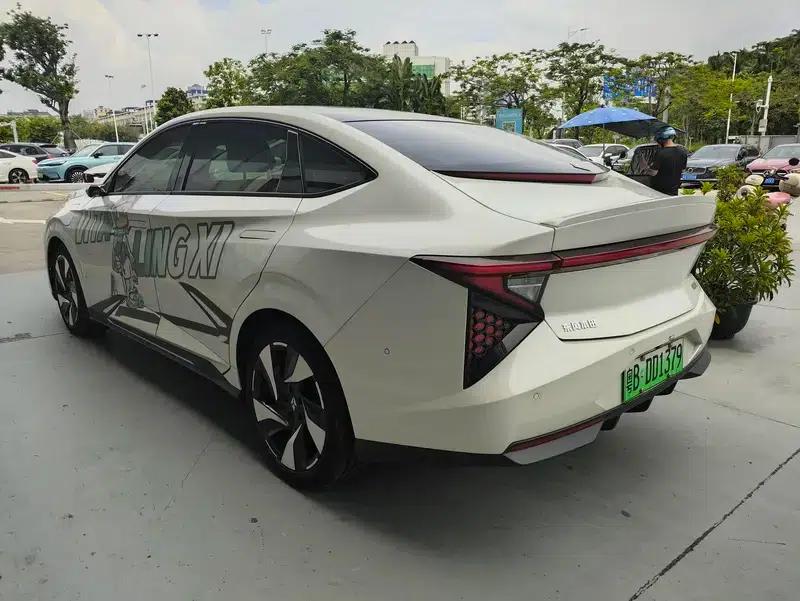 Lingxi L 2024 Ready Player One Edition — миниатюра 4