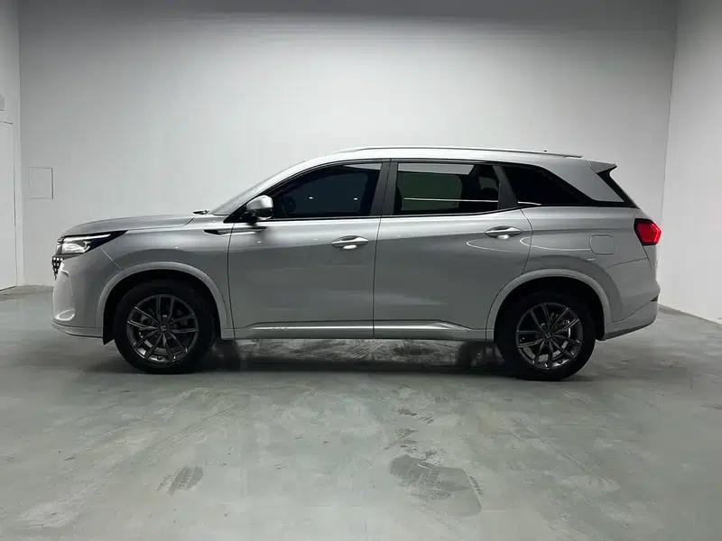 Blue Electric E5 2023 1.5L DE-i Enjoy Edition — миниатюра 4