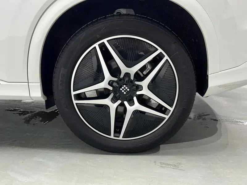 Landian E5 2024 Glory Edition 100km Premium Model — миниатюра 9
