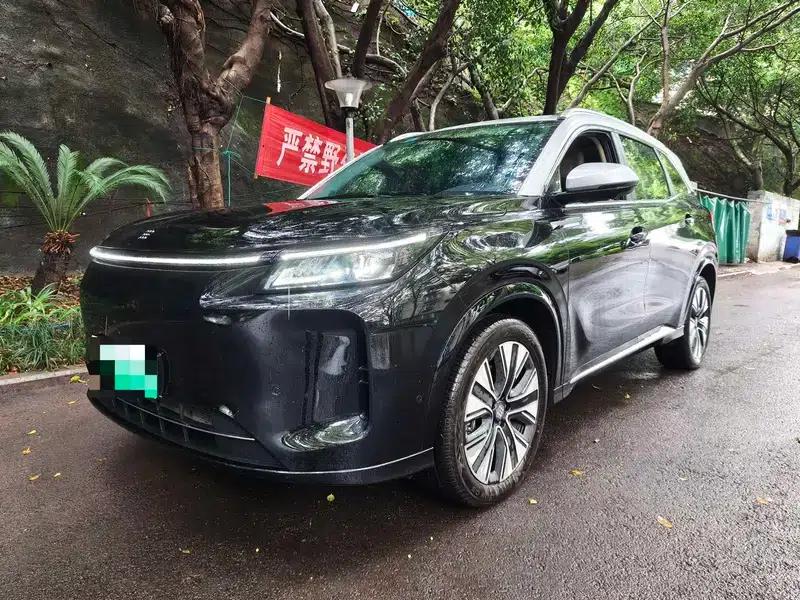 Blue Electric E5 PLUS 2026 Standard Range AWD Performance Ultra — миниатюра 1
