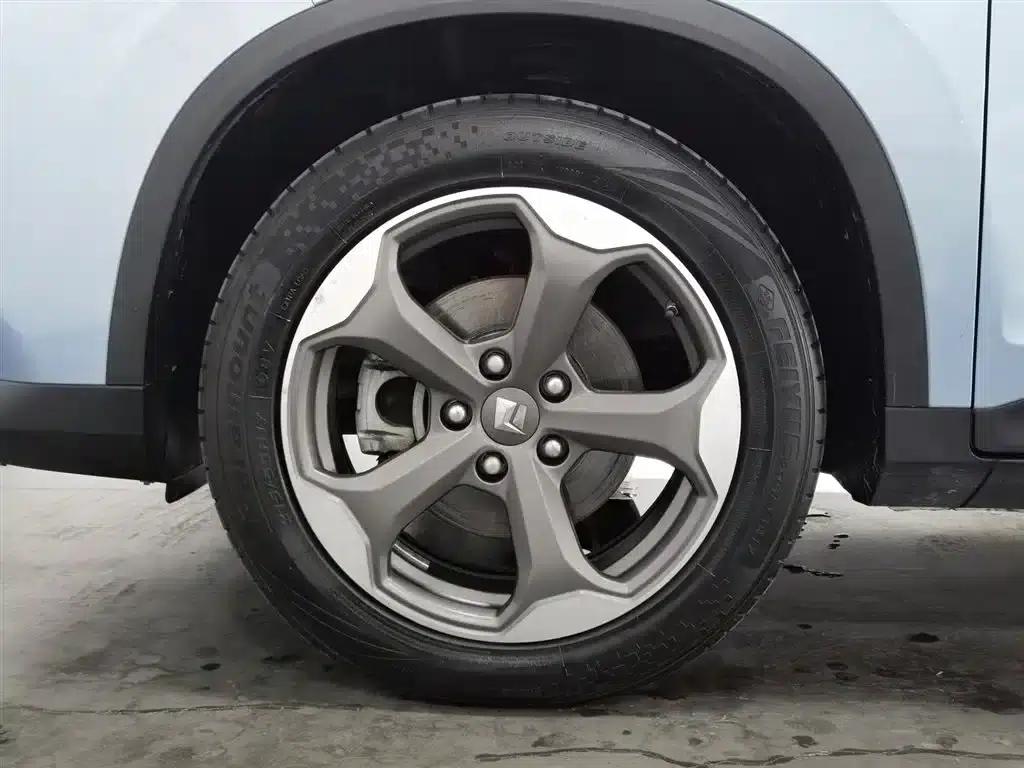 Baojun RM-5 2019 1.5T CVT 24-hour online luxury 6-seater — миниатюра 17