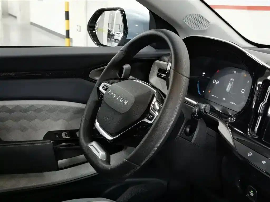 Baojun RM-5 2019 1.5T CVT 24-hour online luxury 6-seater — миниатюра 22