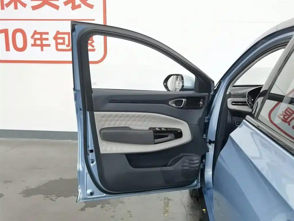 Baojun RM-5 2019 1.5T CVT 24-hour online luxury 6-seater — миниатюра 8