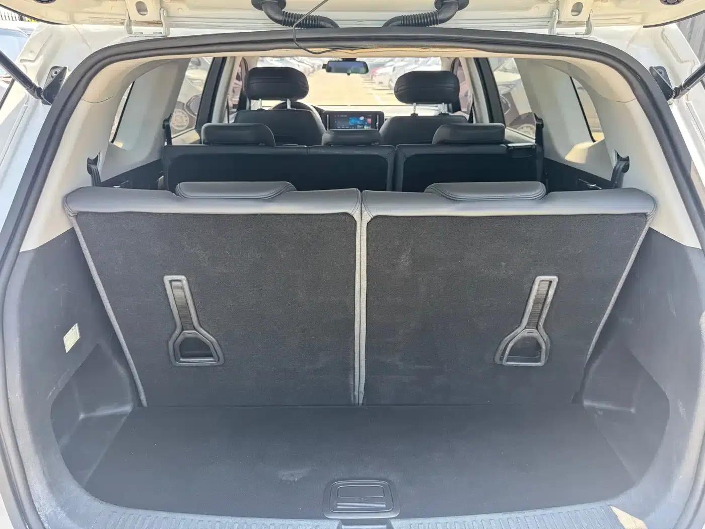 Baojun RM-5 2019 1.5L Manual Elite 7-Seater (24-Hour Online Service) — миниатюра 12