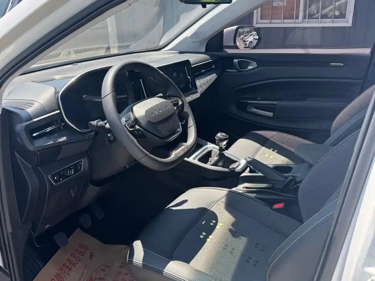 Baojun RM-5 2019 1.5L Manual Elite 7-Seater (24-Hour Online Service) — миниатюра 7